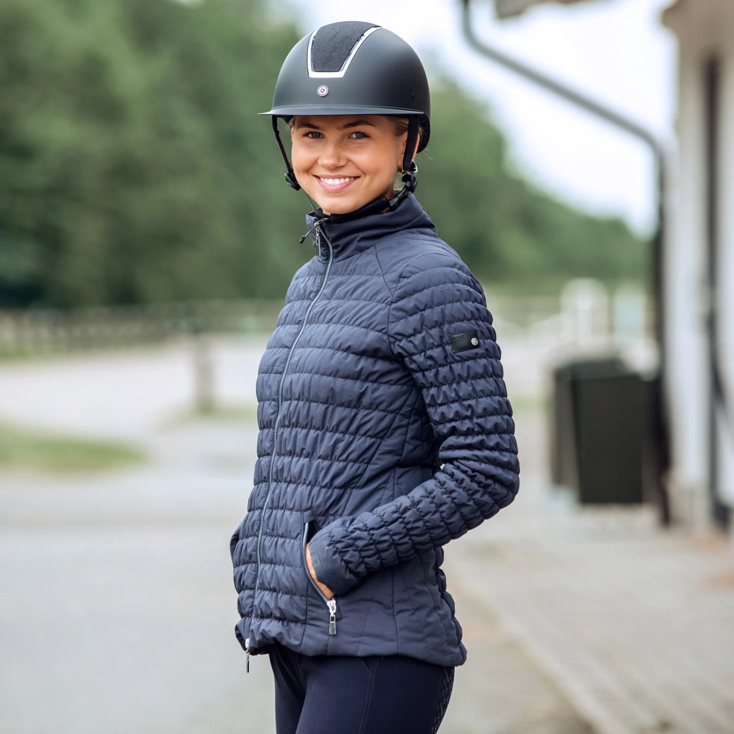 Horze Luna Womens Quilted Stretch Jacket - Dark Navy - Image 6