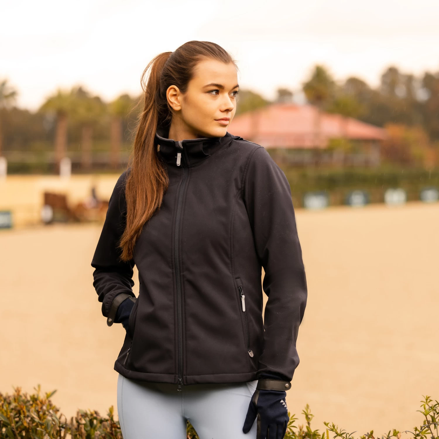 Horze Trisha Womens Softshell Jacket - Dark Navy - Image 2
