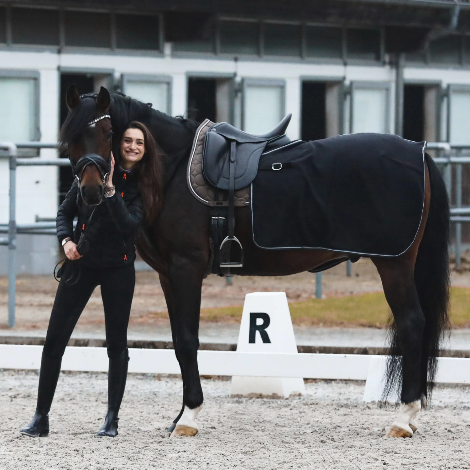 Horze Kiel Fleece Quarter Sheet - Black - Image 2