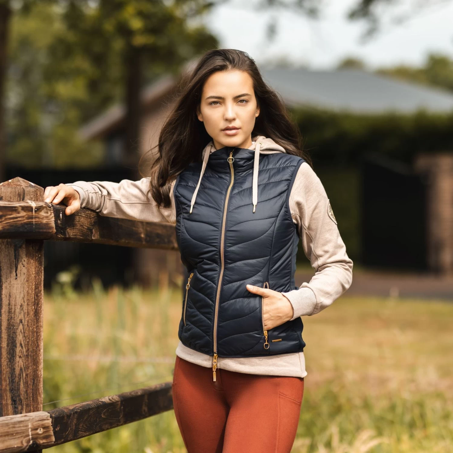 Horze Shannon Womens Light Padded Vest - Dark Navy - Image 3