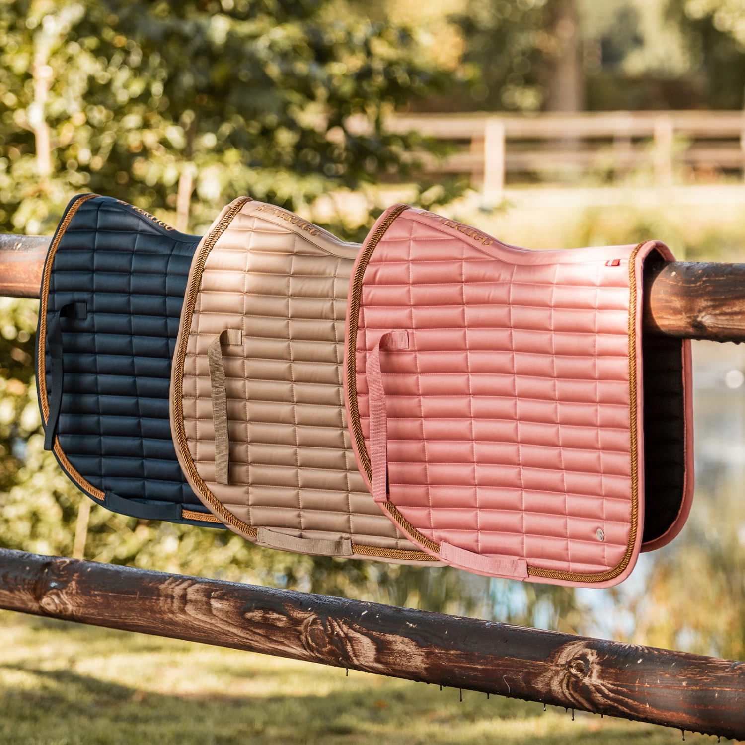 B Vertigo Quinn All Purpose Saddle Pad - Shiitake Beige - Image 3