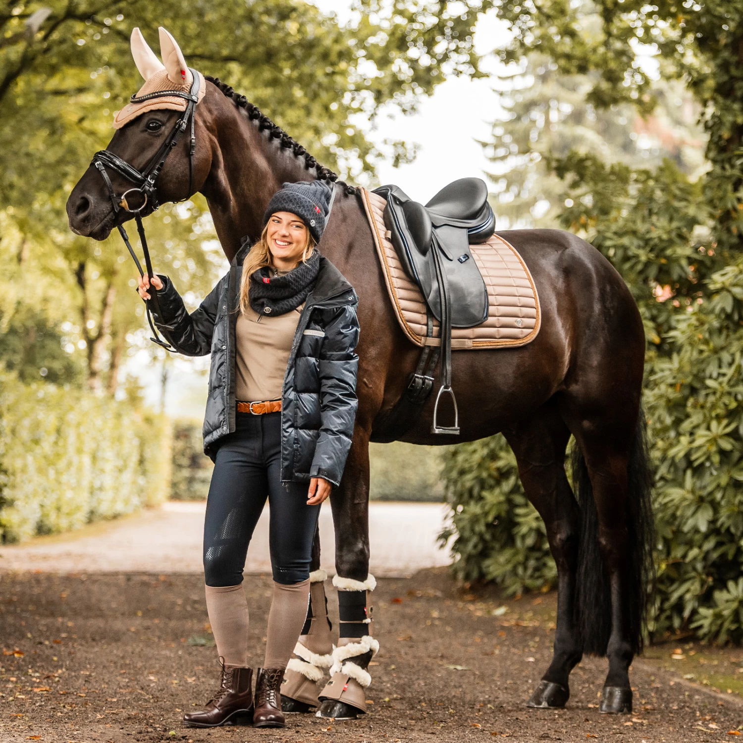 B Vertigo Quinn All Purpose Saddle Pad - Shiitake Beige - Image 4