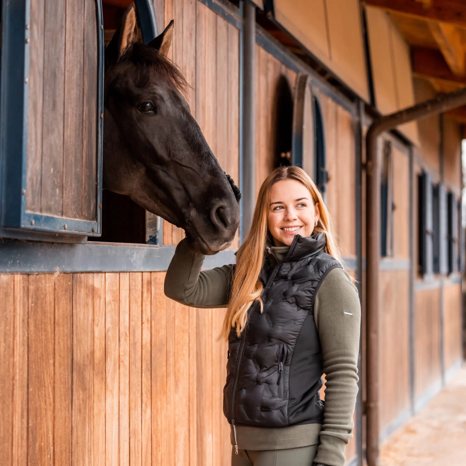 Horze Shelly Womens Vest - Black - Image 5