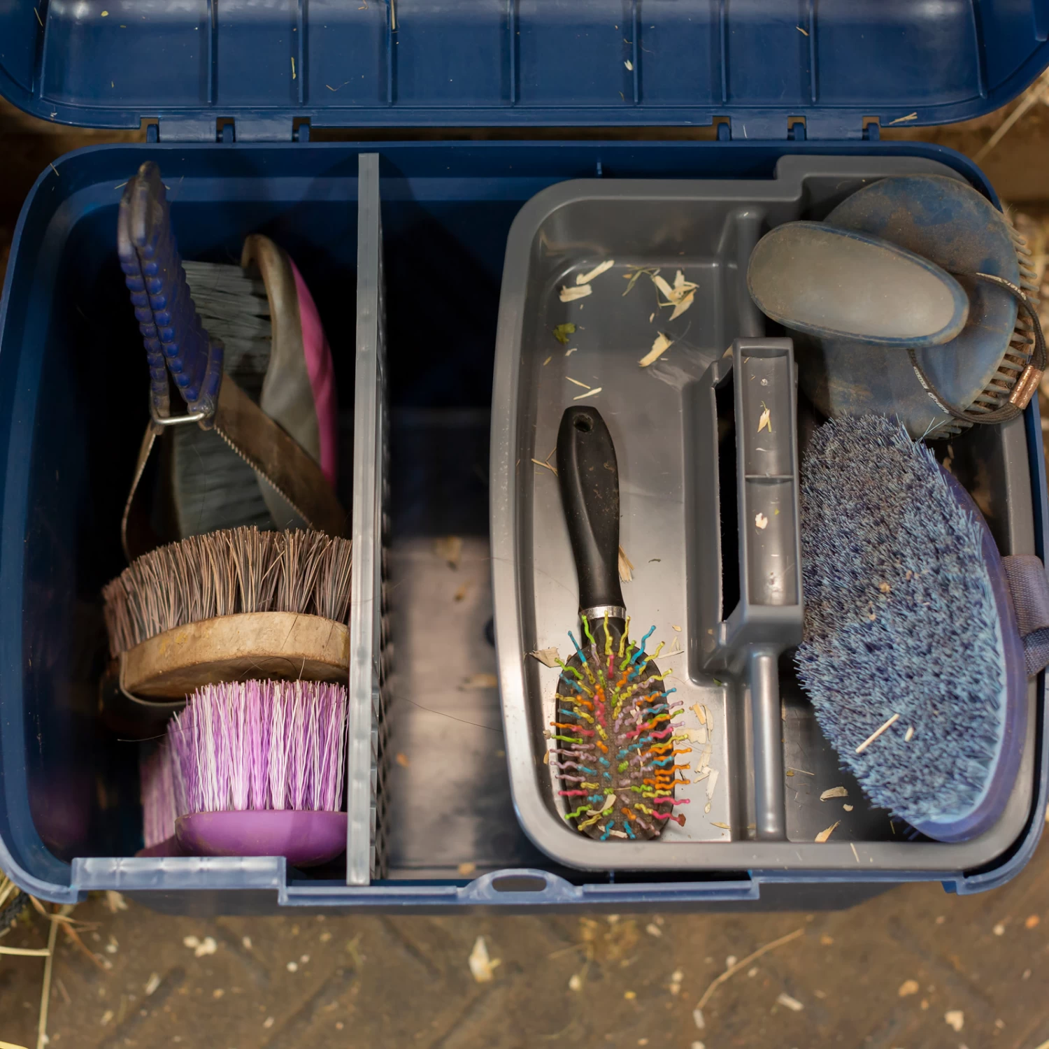 Horze Smart Grooming Box - Dark Dark Blue - Image 7