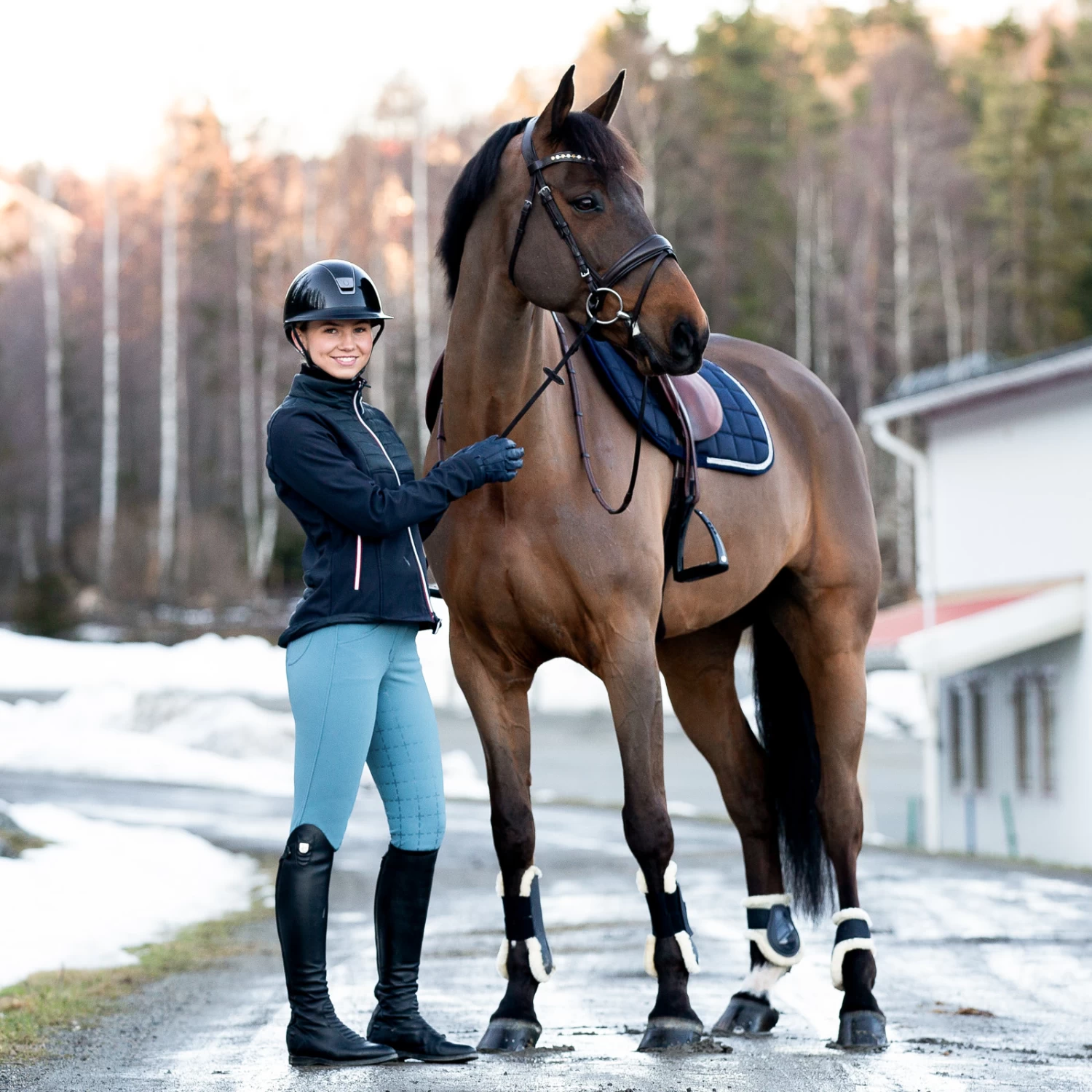 Horze Caliber Fleece Hind Fetlock Boots - Dark Navy - Image 3