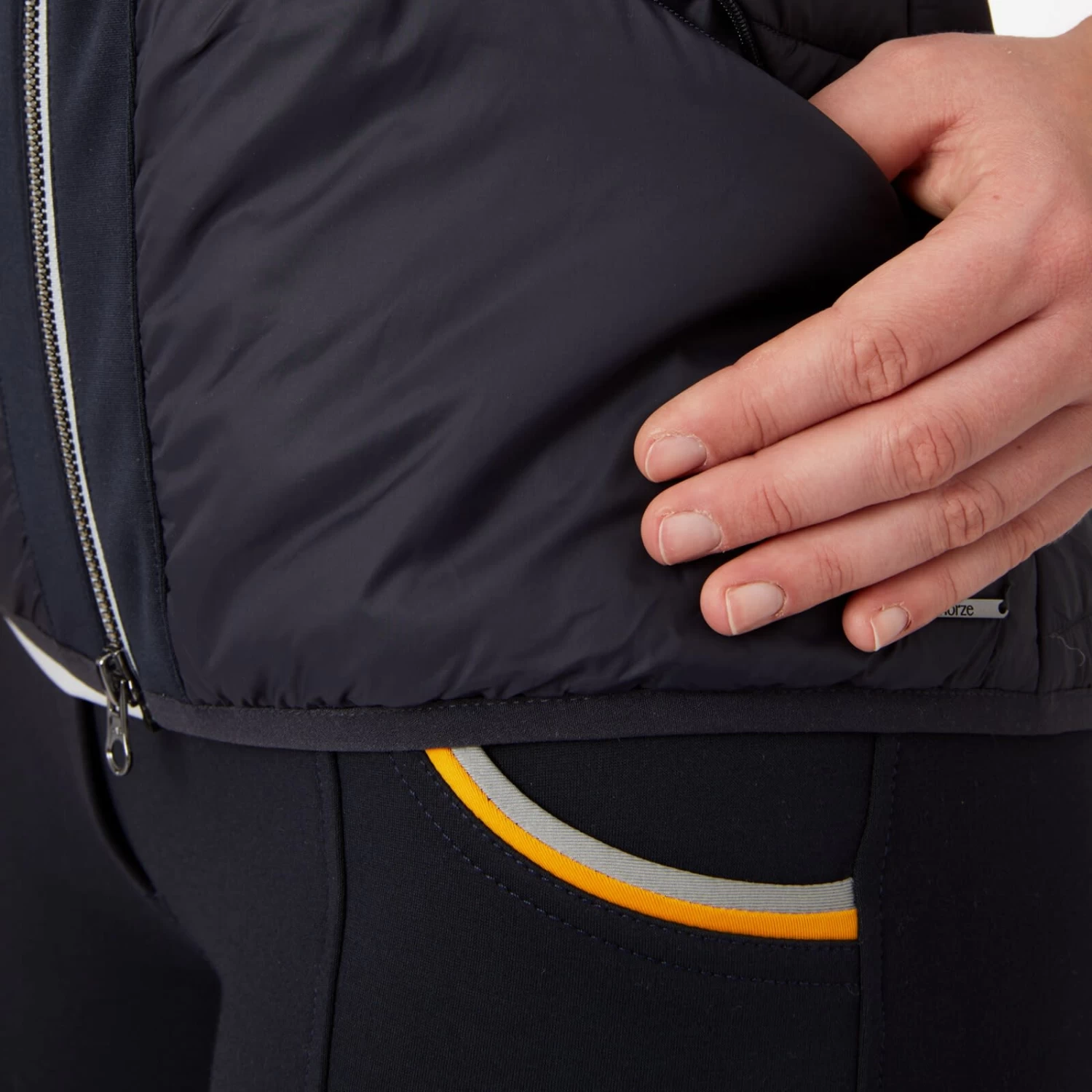 Horze Cameron Womens Hybrid Vest - Dark Navy - Image 6