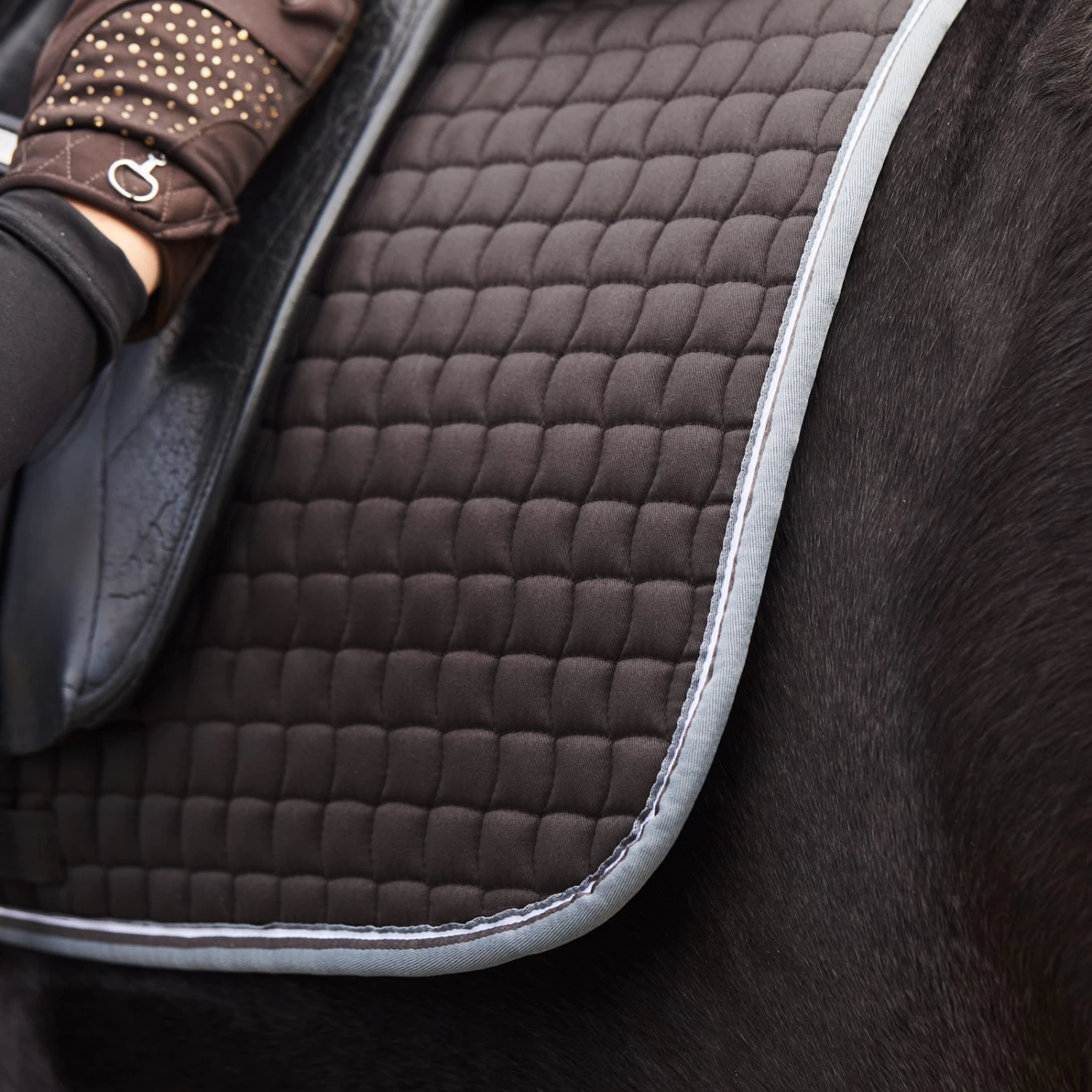 Horze Adepto Dressage Saddle Pad - Dark Brown - Image 6