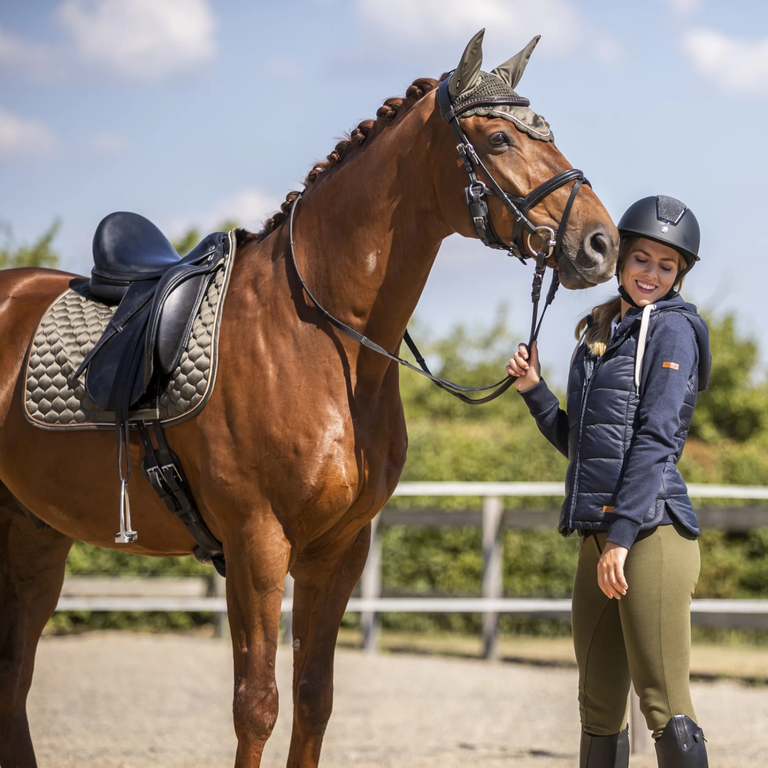 Horze Sandnes Dressage Saddle Pad - Dark Olive - Image 4